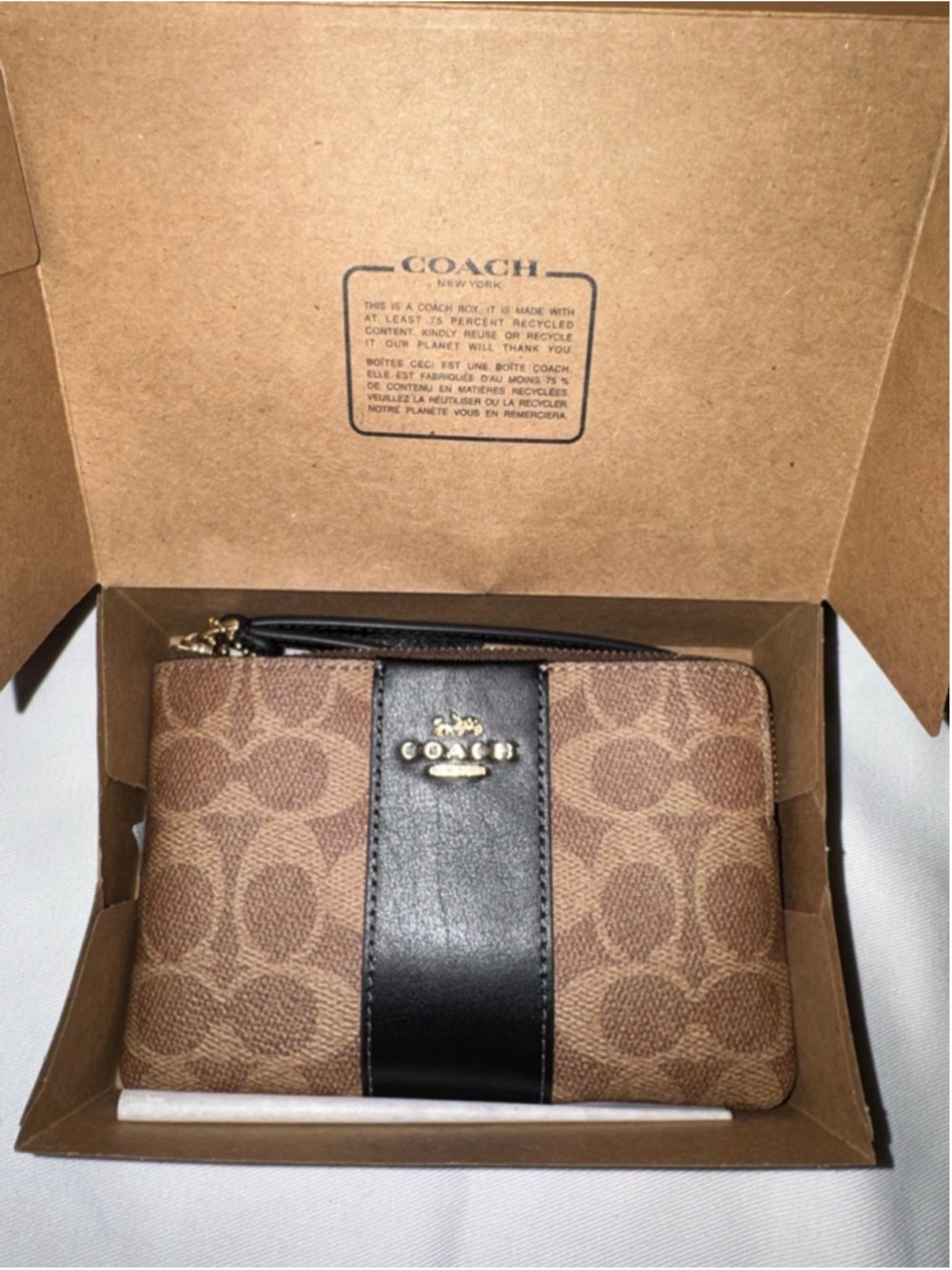 NWT Coach Corner Zip Wristlet Signature Canvas Tan Black Wallet Pouch - Picture 3 of 7